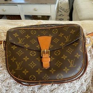 Solddddd!! Louis Vuitton Jeuene Fille GM